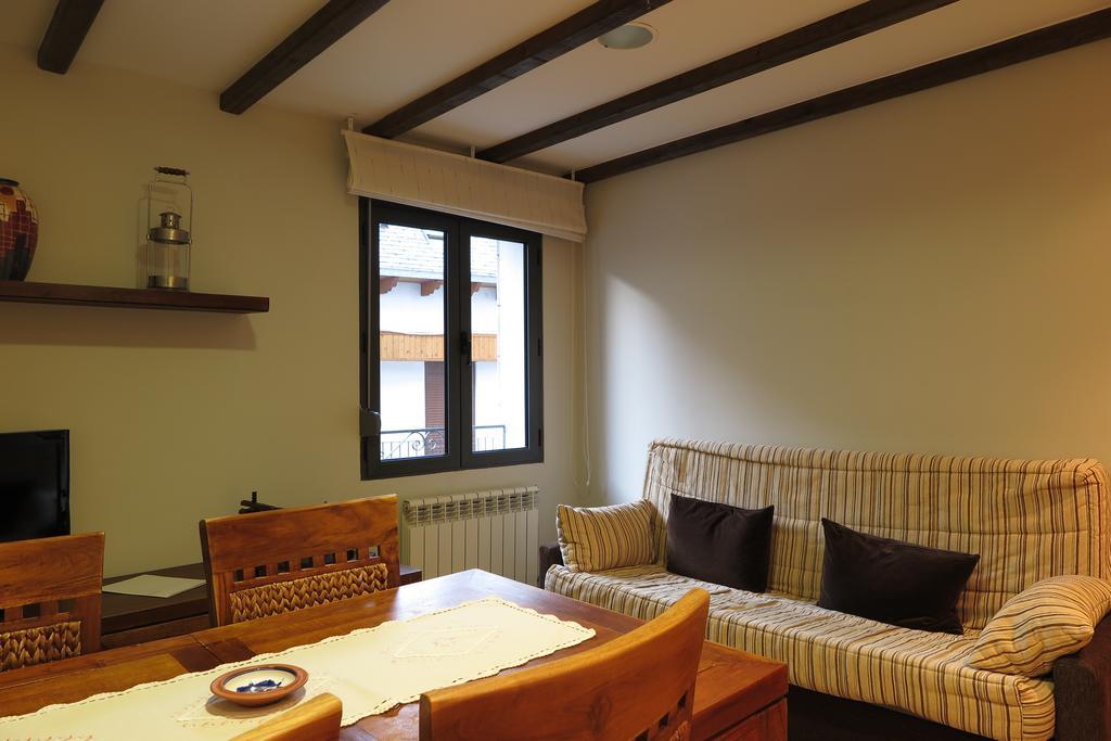 Apartamentos Casa Pochetas Bielsa Phòng bức ảnh